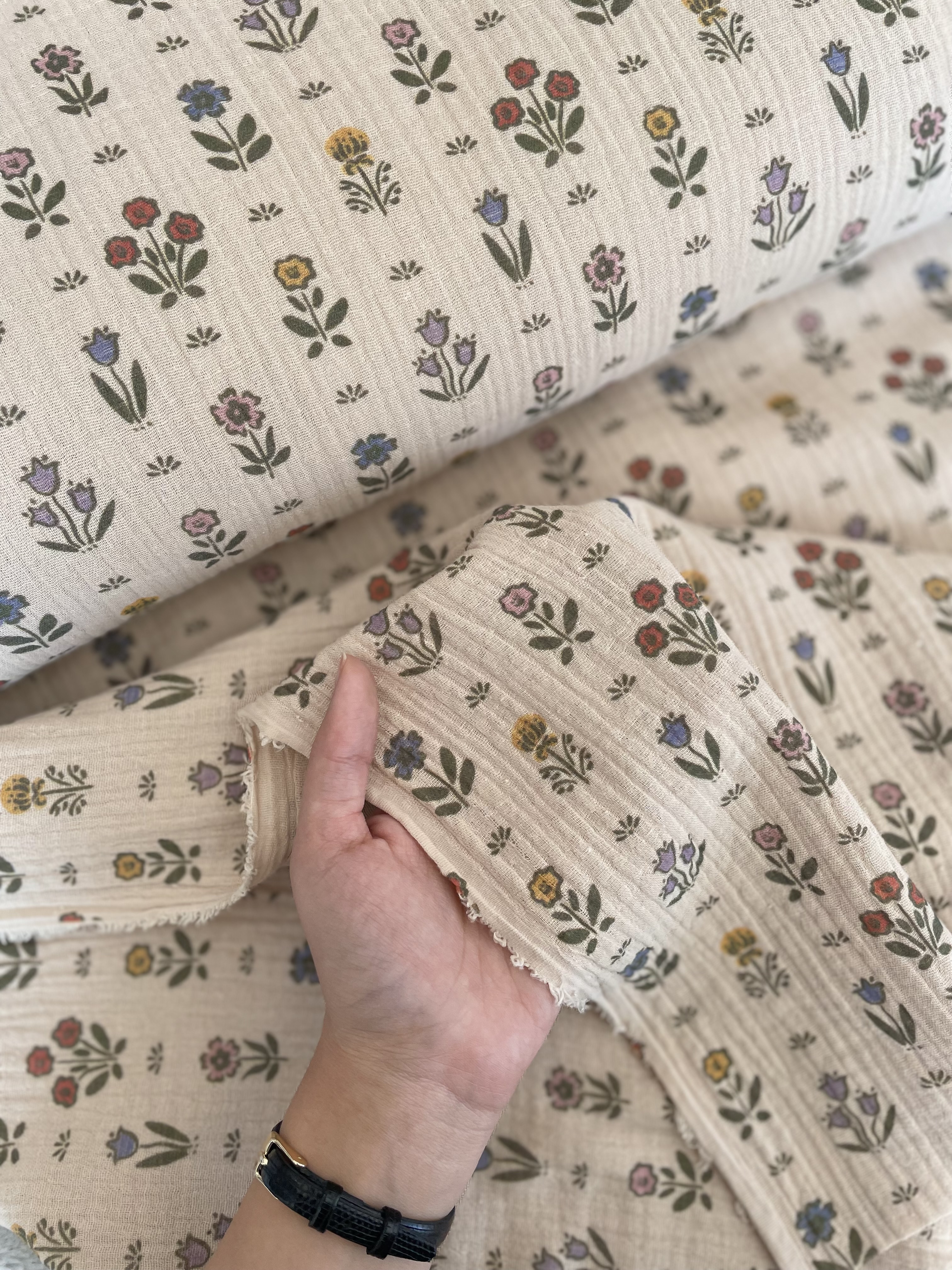 پارچه موسلین طرح دار